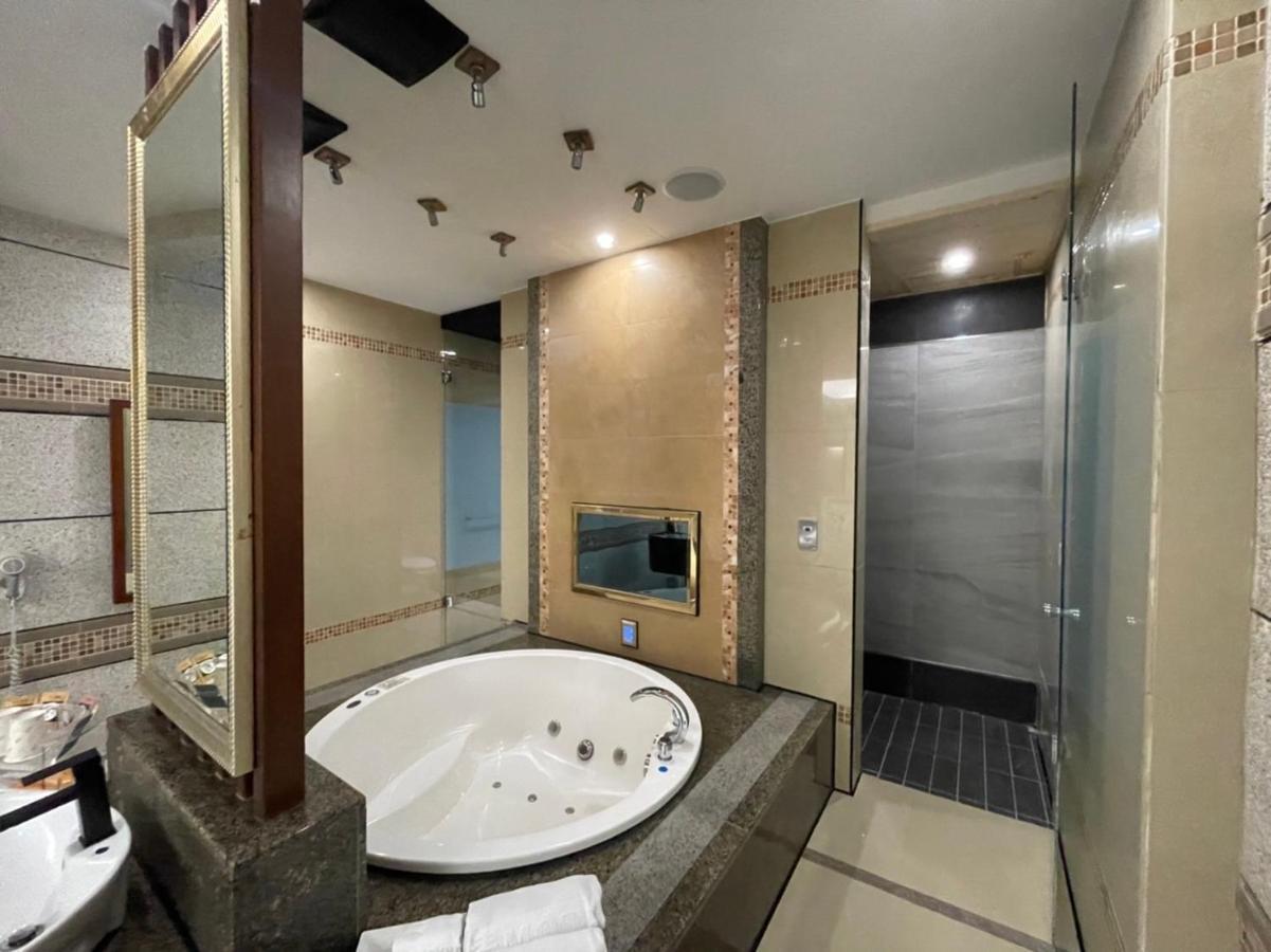 Minimalist Fashion Motel Taoyuan Buitenkant foto