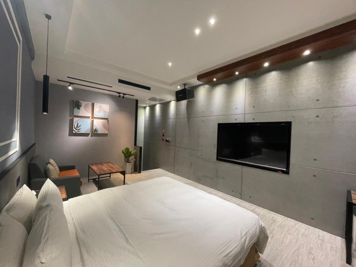 Minimalist Fashion Motel Taoyuan Buitenkant foto